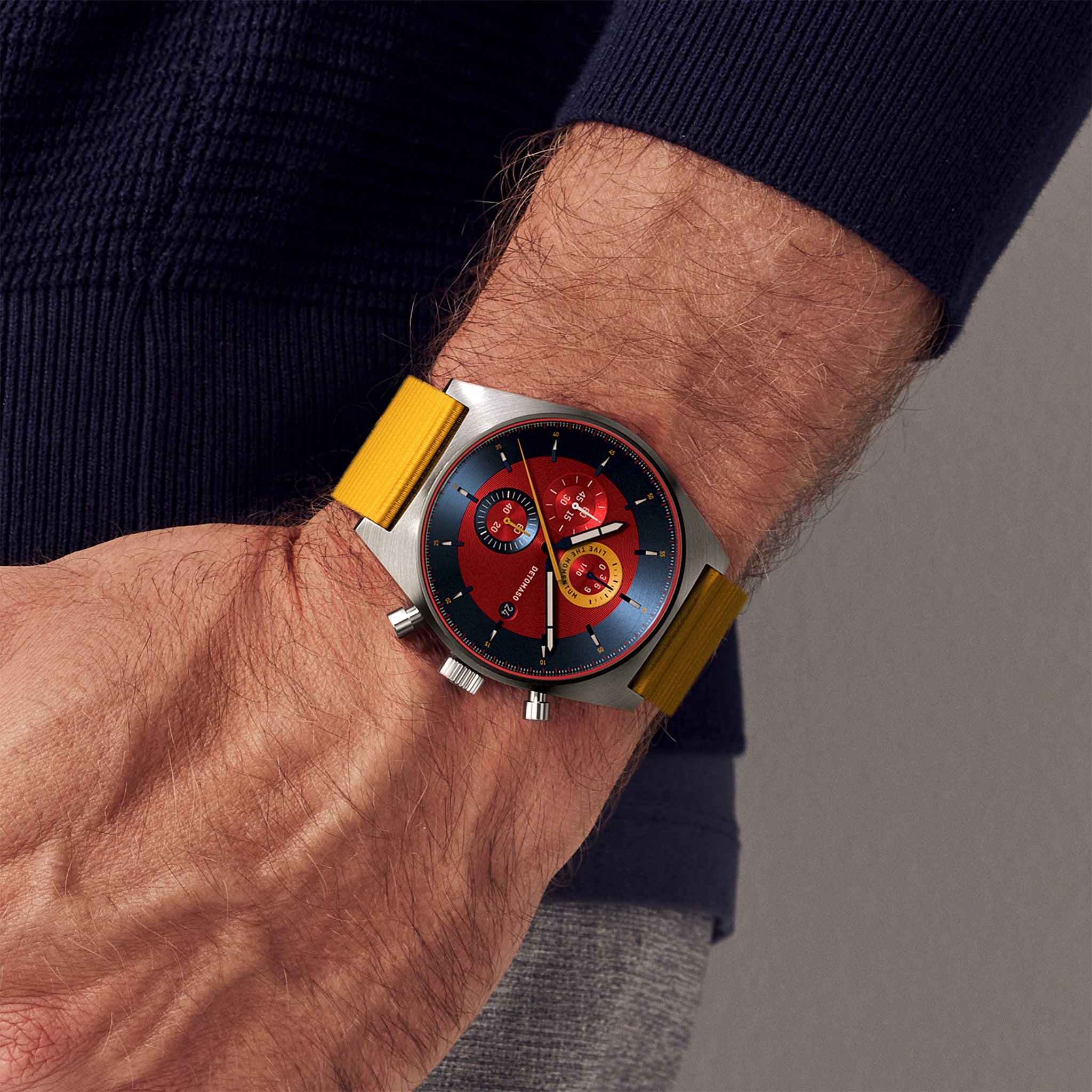 D10 CHRONO BLUE RED Ocean Plastic Yellow Woven – DETOMASO Watches