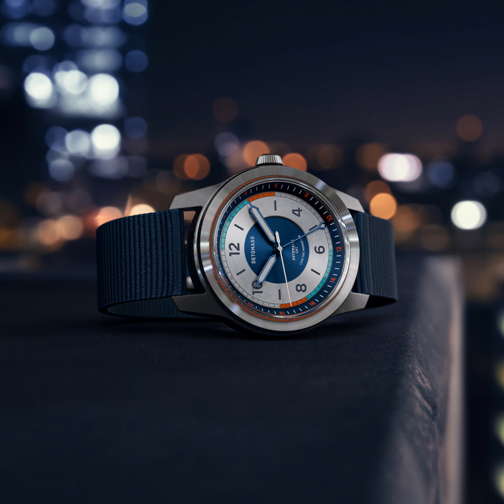 URBAN EXPLORER AUTOMATIC GMT
 SILVER BLUE
 - Ocean Plastic Dark blue Woven - Detomaso Watches